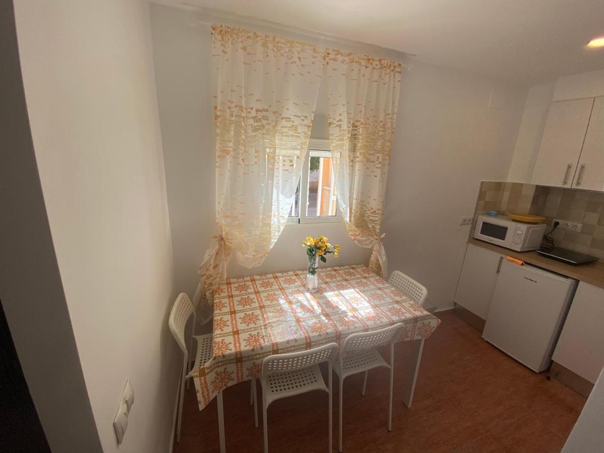 Habitaciones Con Bano Y Cocina Privada Valencia Buitenkant foto