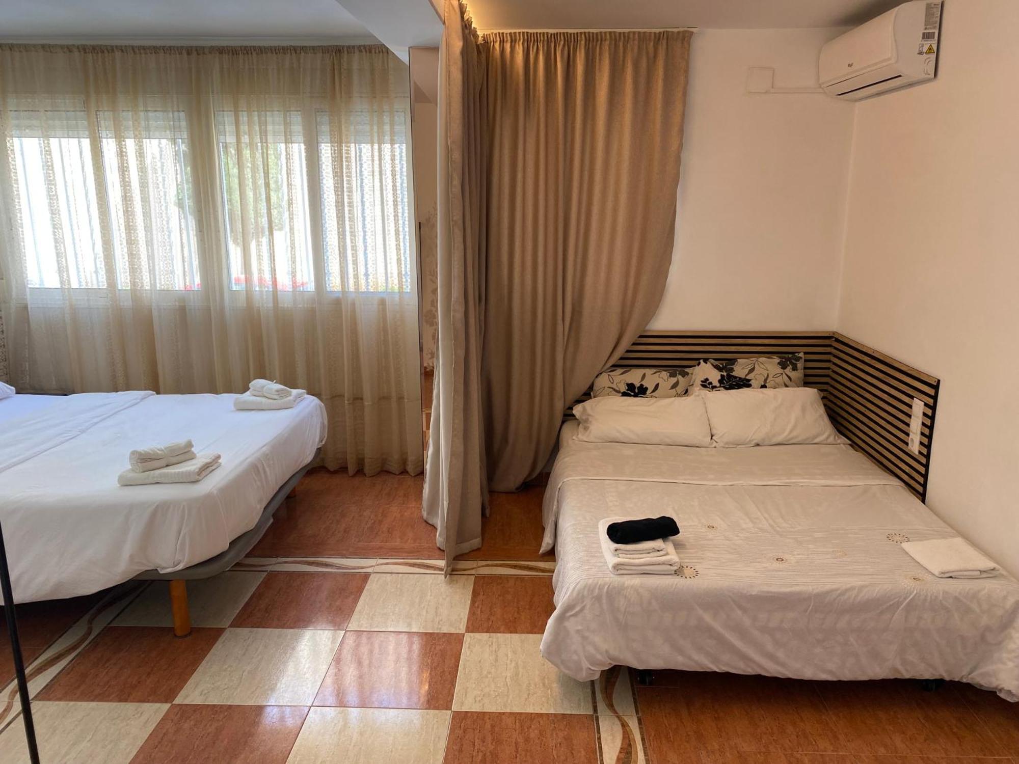 Habitaciones Con Bano Y Cocina Privada Valencia Buitenkant foto