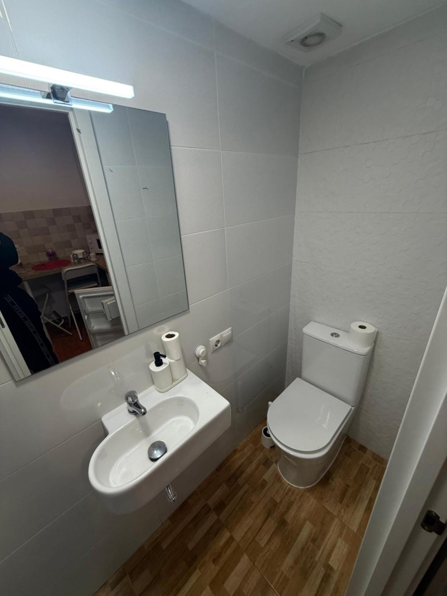 Habitaciones Con Bano Y Cocina Privada Valencia Buitenkant foto